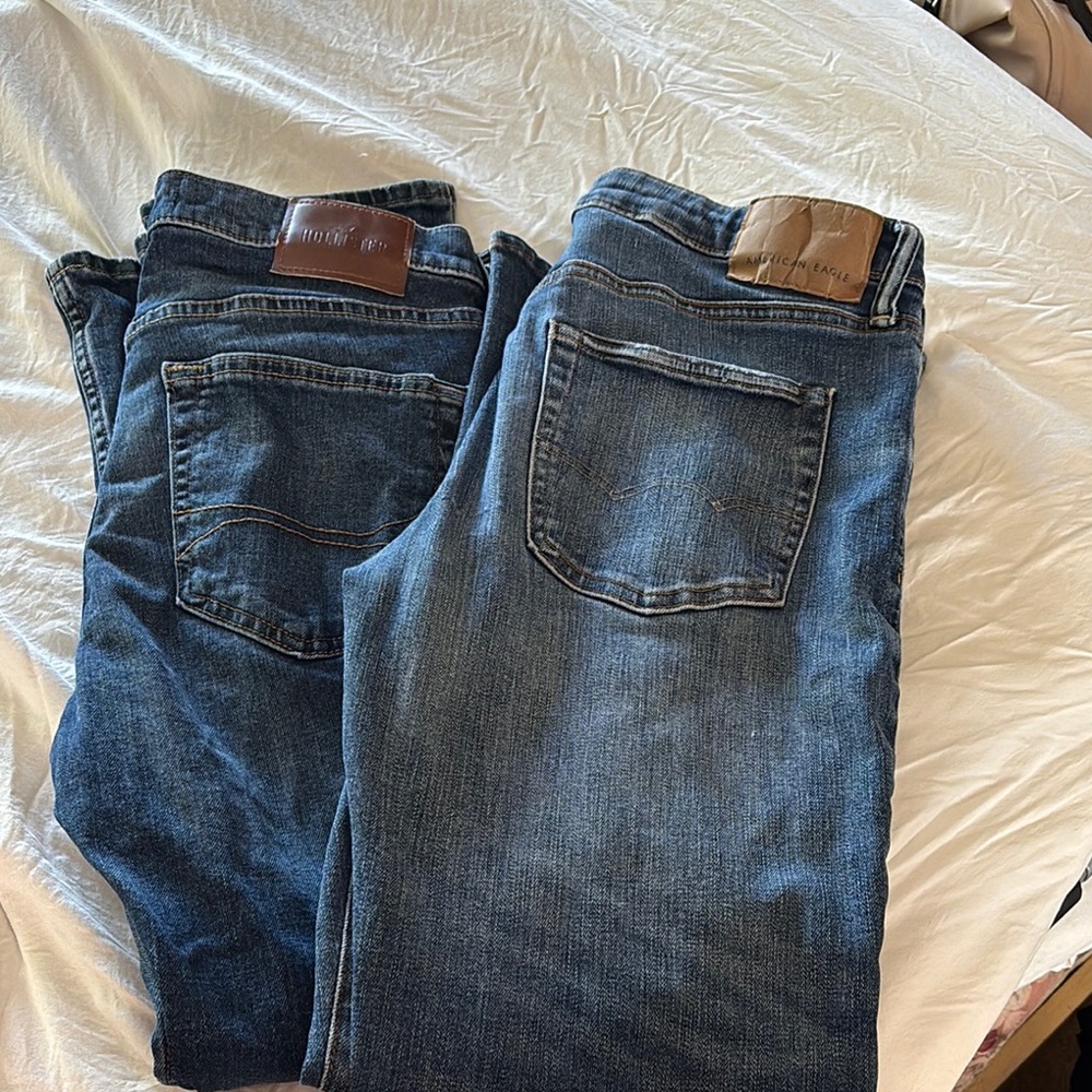 Blue Denim Jeans with Slim Fit and Belt Loops